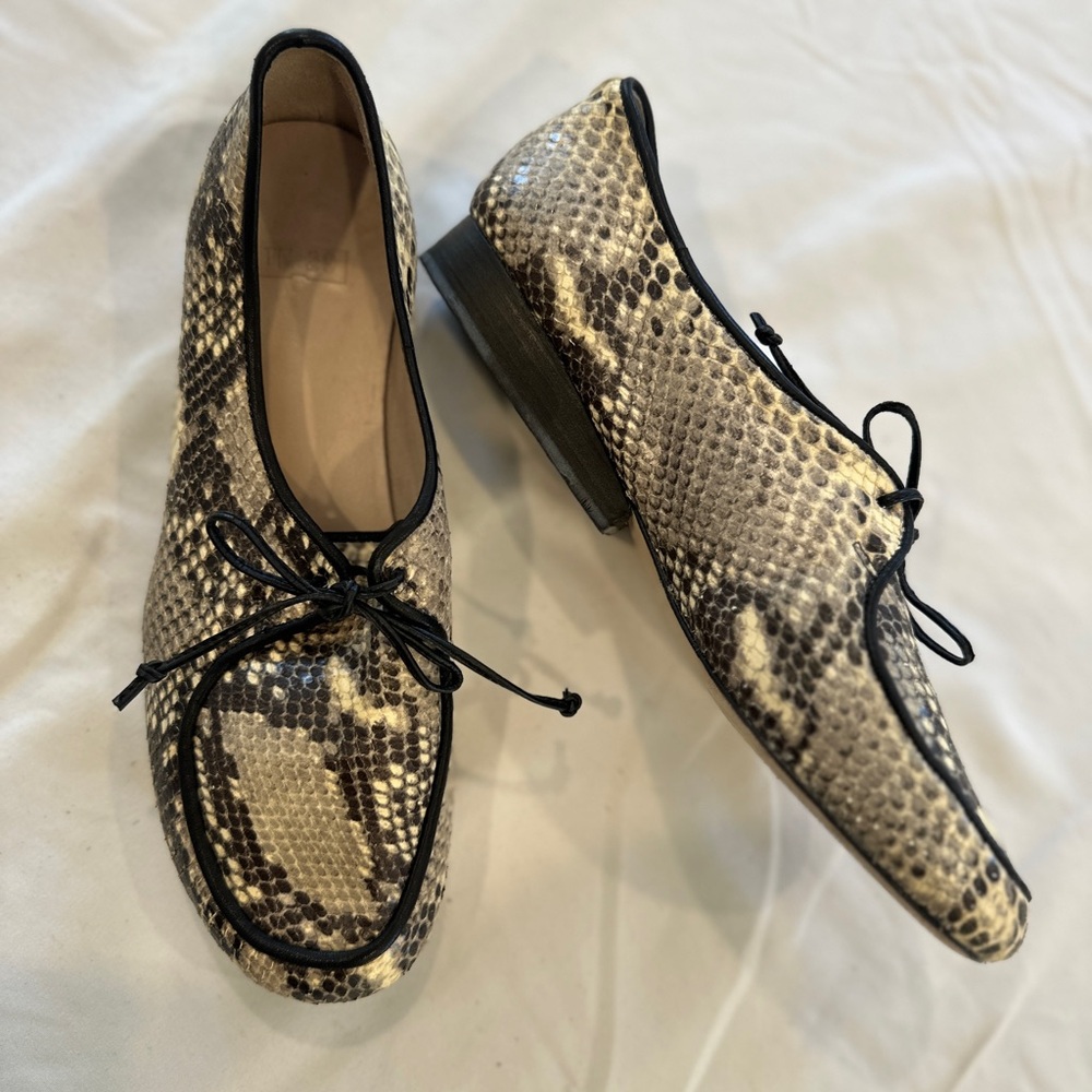Tracey Neuls snakeskin flats